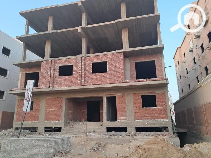 شقة 215م - 3 غرف نوم - التجمع الخامس - كاش 5,375,000 — صورة 3 من 3